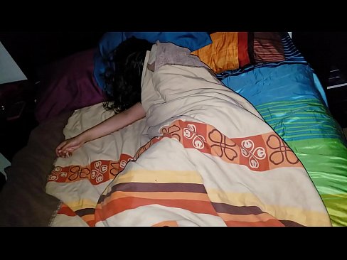 ❤️ Fillastro reprendendo á súa nova madrasta mentres ela dorme. ❌ Sexo de calidade en % gl.pornjk.ru % ❌️