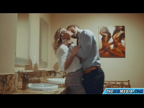 ❤️ Cando unha loura tetona seduce nun baño público ❌ Sexo de calidade en % gl.pornjk.ru % ❌️